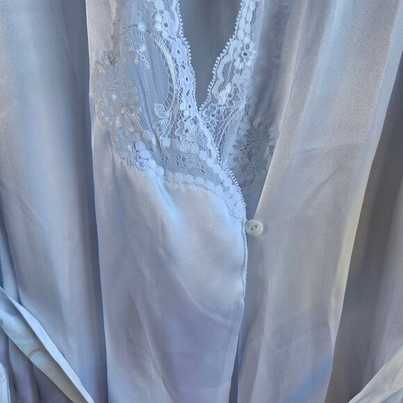 New Vintage Etienne Embroidered Lace Trim Peignoir White Satin Robe Size Large - Picture 9 of 11
